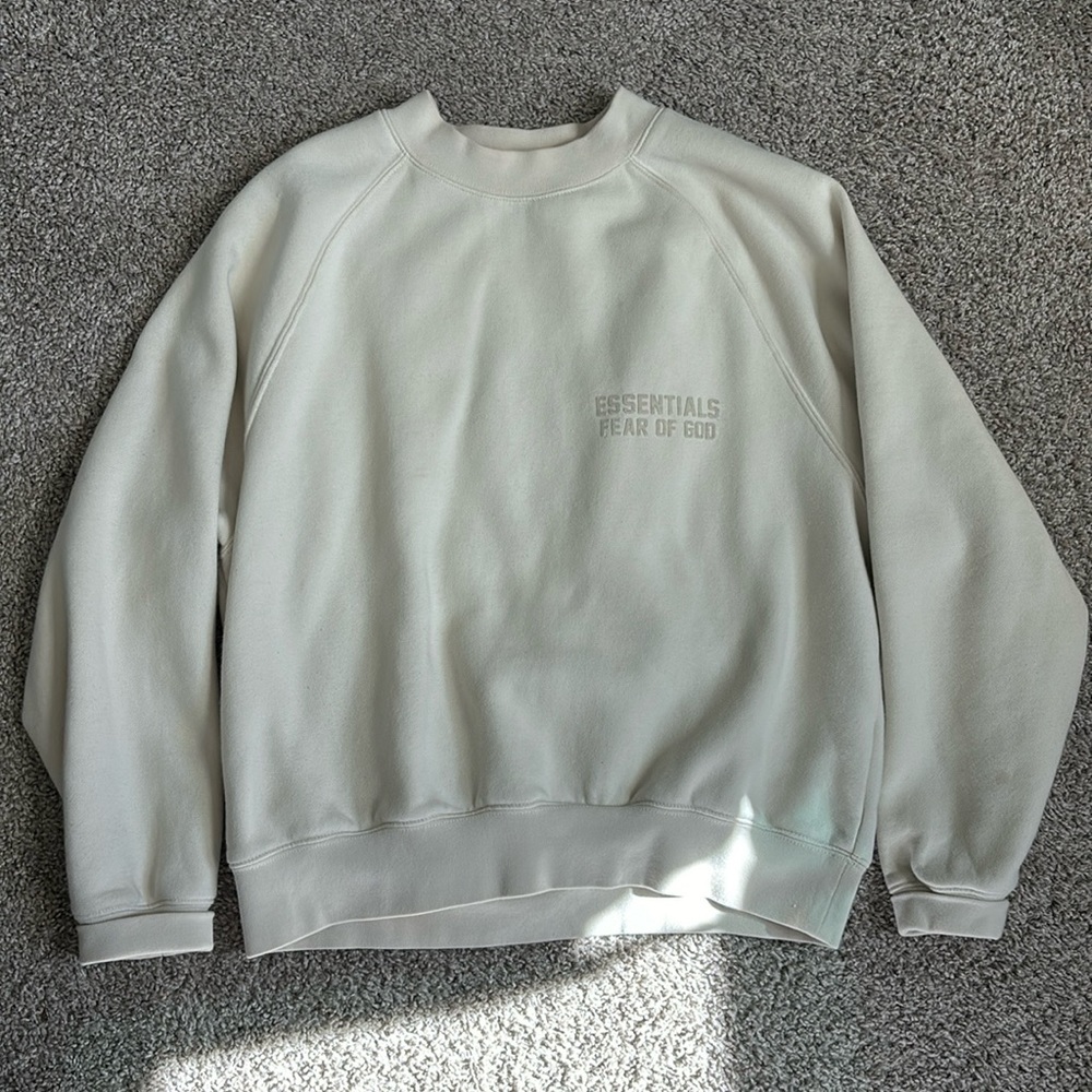 Essentials Crewneck